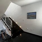 Sunshine House Makarska