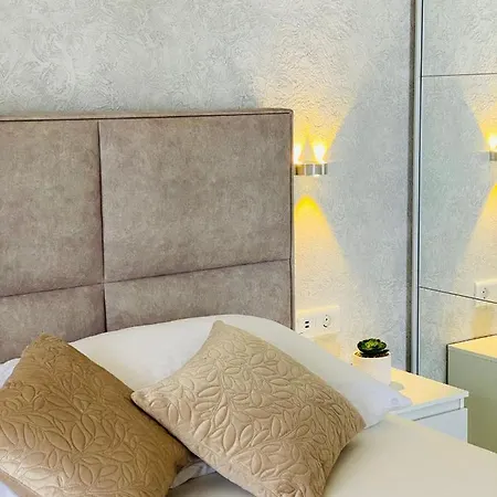 Lägenhet Sunshine House With Free Parking Makarska