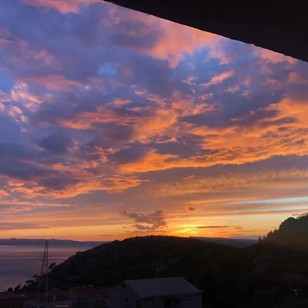 Sunshine House With Free Parking Lägenhet Makarska