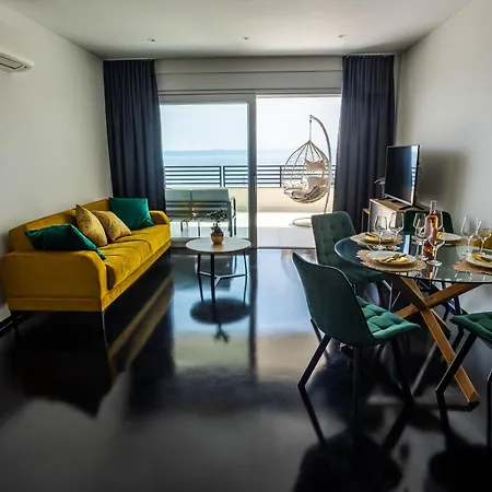 Sunshine House With Free Parking * Makarska