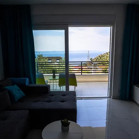 Sunshine House Apartament *