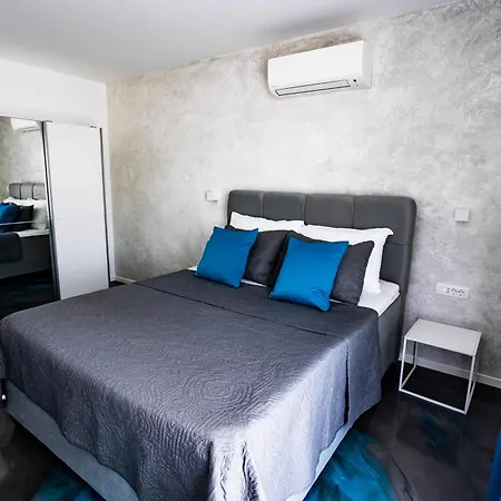 Sunshine House With Free Parking Lägenhet Makarska