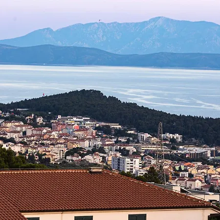 Sunshine House With Free Parking * Makarska