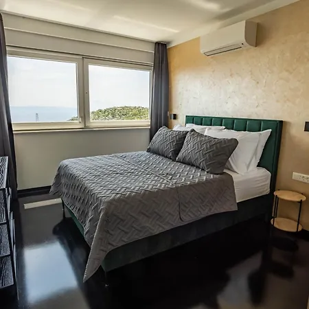 Sunshine House With Free Parking Appartement Makarska