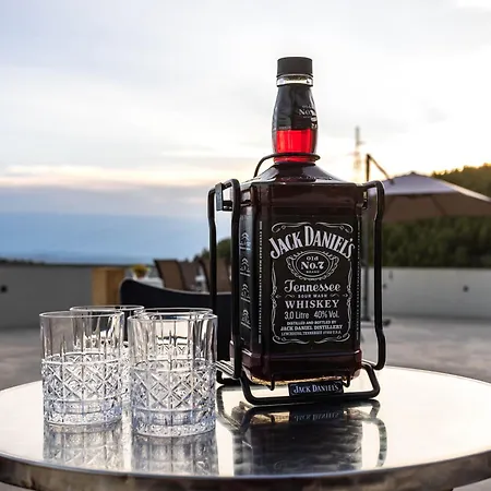 Sunshine House With Free Parking Appartement *