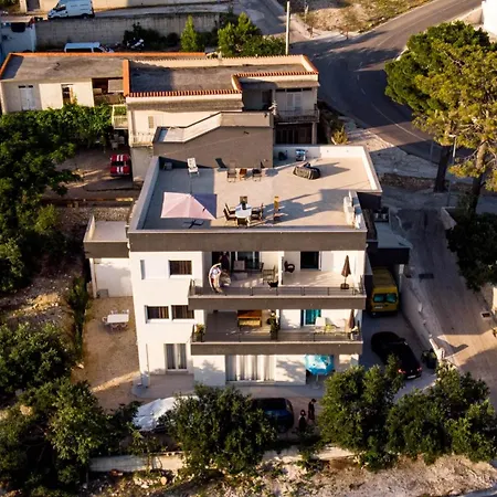 Sunshine House With Free Parking Apartmán *