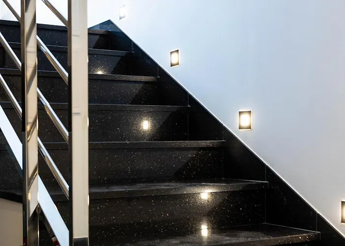 Sunshine House With Free Parking Apartmán *