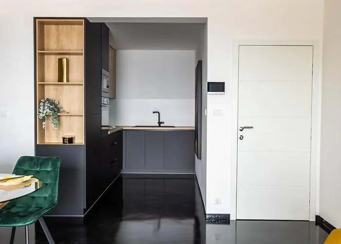 Sunshine House With Free Parking Apartmán *