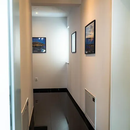 דירה Sunshine House With Free Parking *